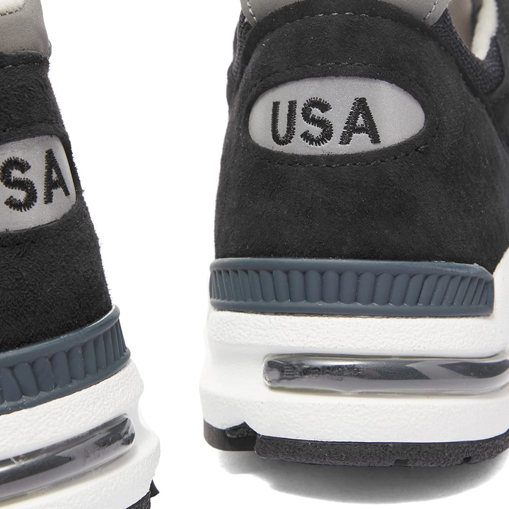 New Balance Men's M990BL2 - Made in the USA Black